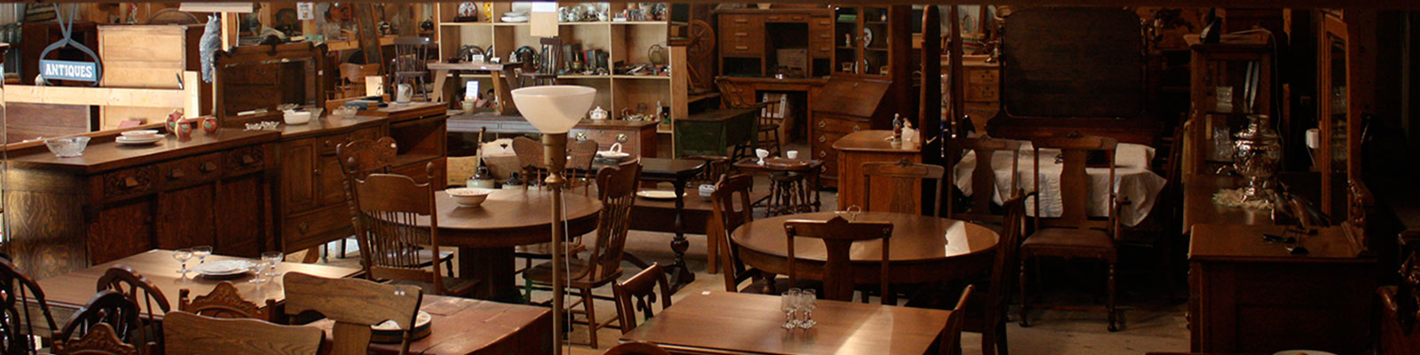 Delaquis Antiques Showroom - Antiques, Collectibles and Vintage Furniture